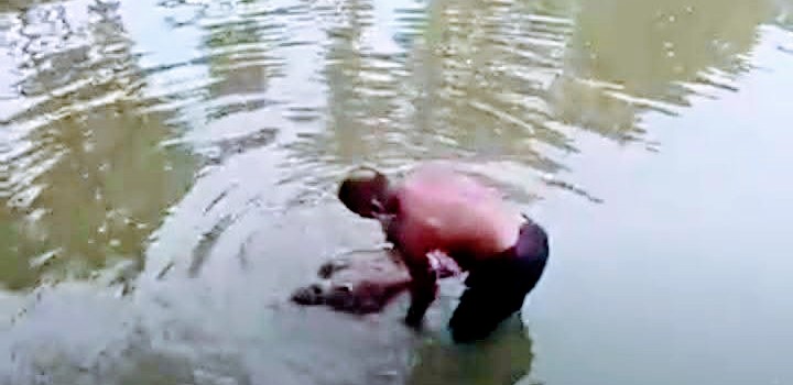 গাইবান্ধায় পুকুর থেকে অজ্ঞাত ব্যক্তির লাশ উদ্ধার