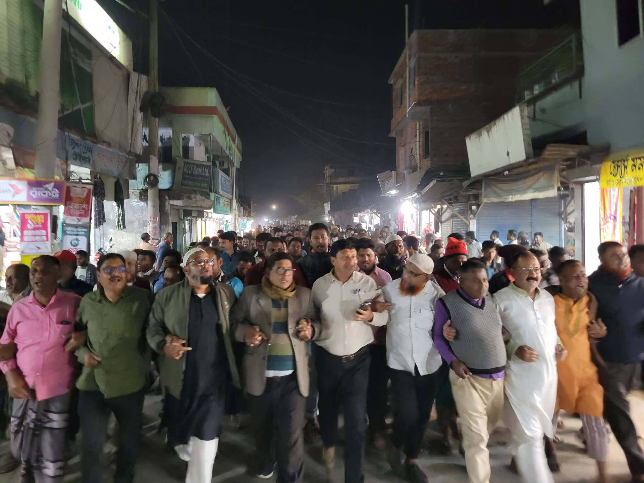 আখতারুজ্জামান মিয়া হুইপ হওয়ায় খানসামাজুড়ে আনন্দ মিছিল ও মিষ্টি বিতরণ