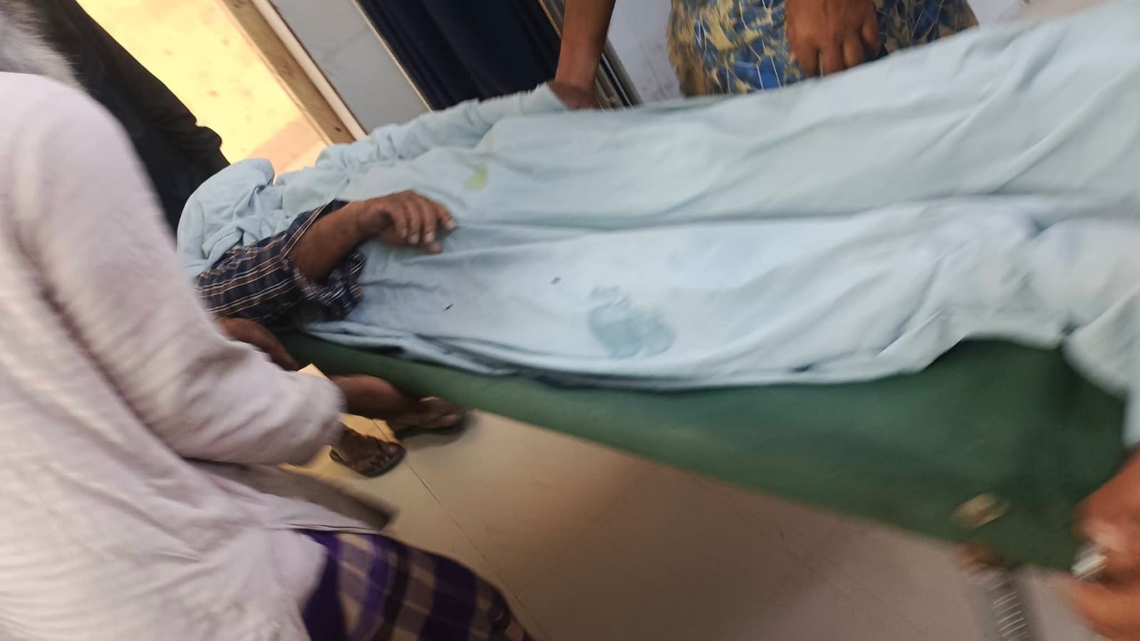 কাহারোলে পেট্রোল নিতে এসে যুবকের মৃত্যু