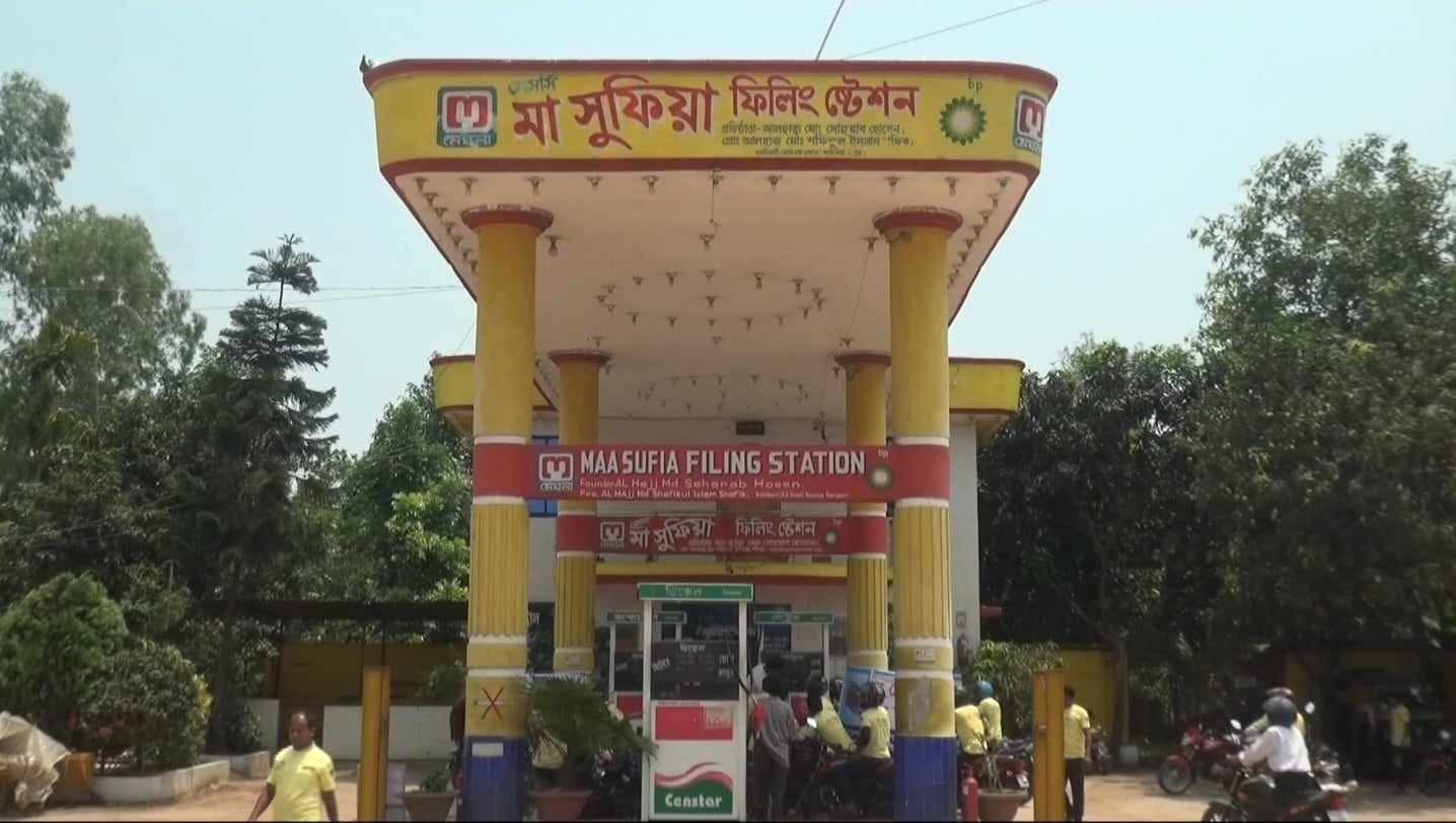 কাউনিয়ায় পাম্পে তেল নেই, ভোগান্তিতে যানবাহন চালক ও মোটরসাইকেল আরোহীরা