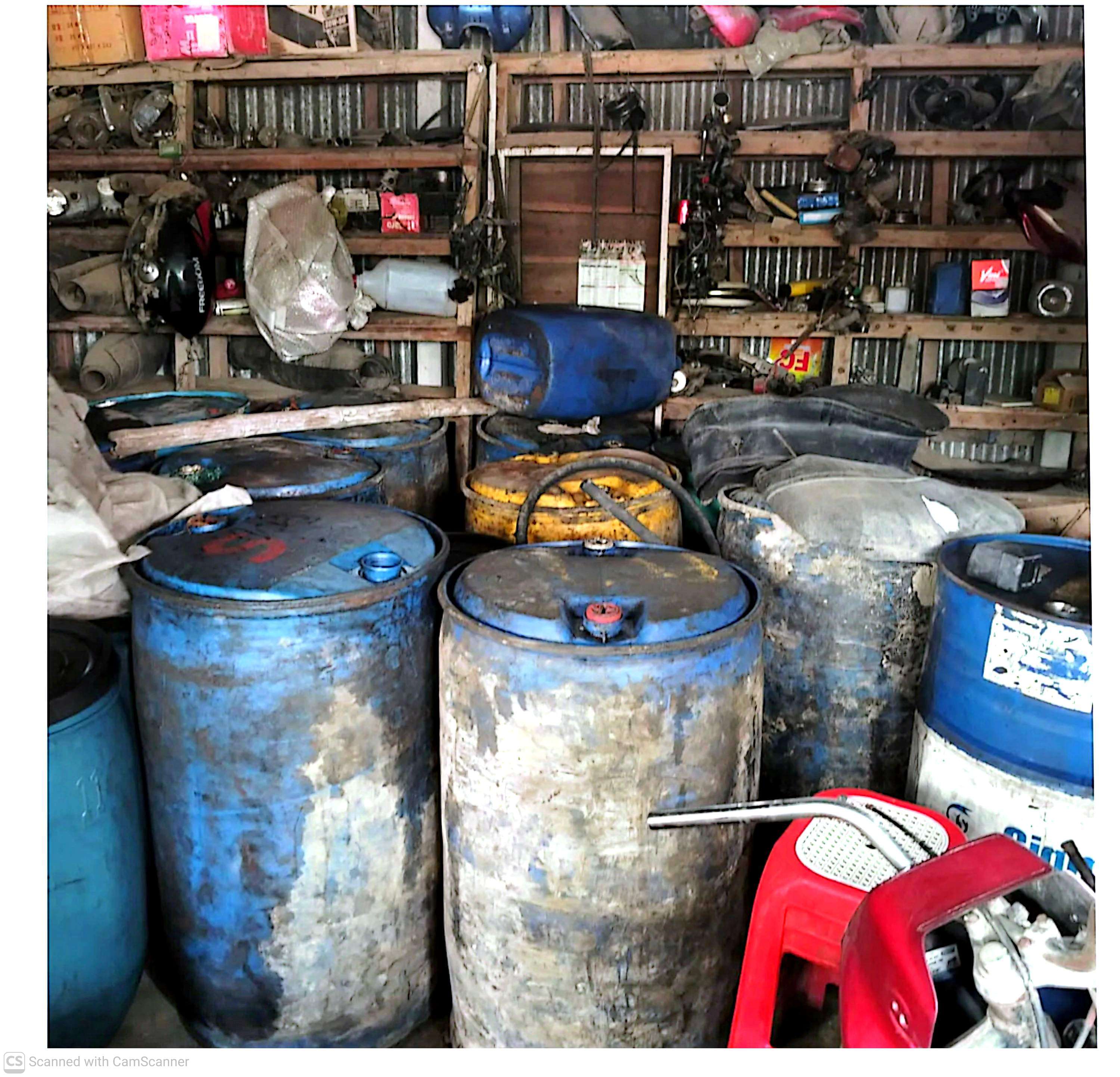 ঘোড়াঘাটে অবৈধ মজুদকৃত ১৬৭১ লিটার ডিজেল জব্দ