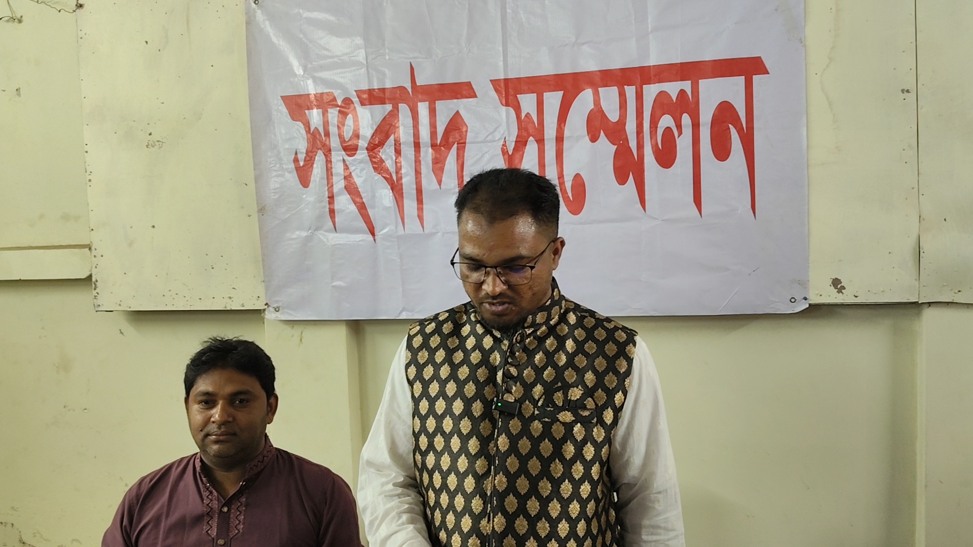 চা বাগানের বন্ধকী টাকা ফেরতের দাবিতে পঞ্চগড়ে সংবাদ সম্মেলন