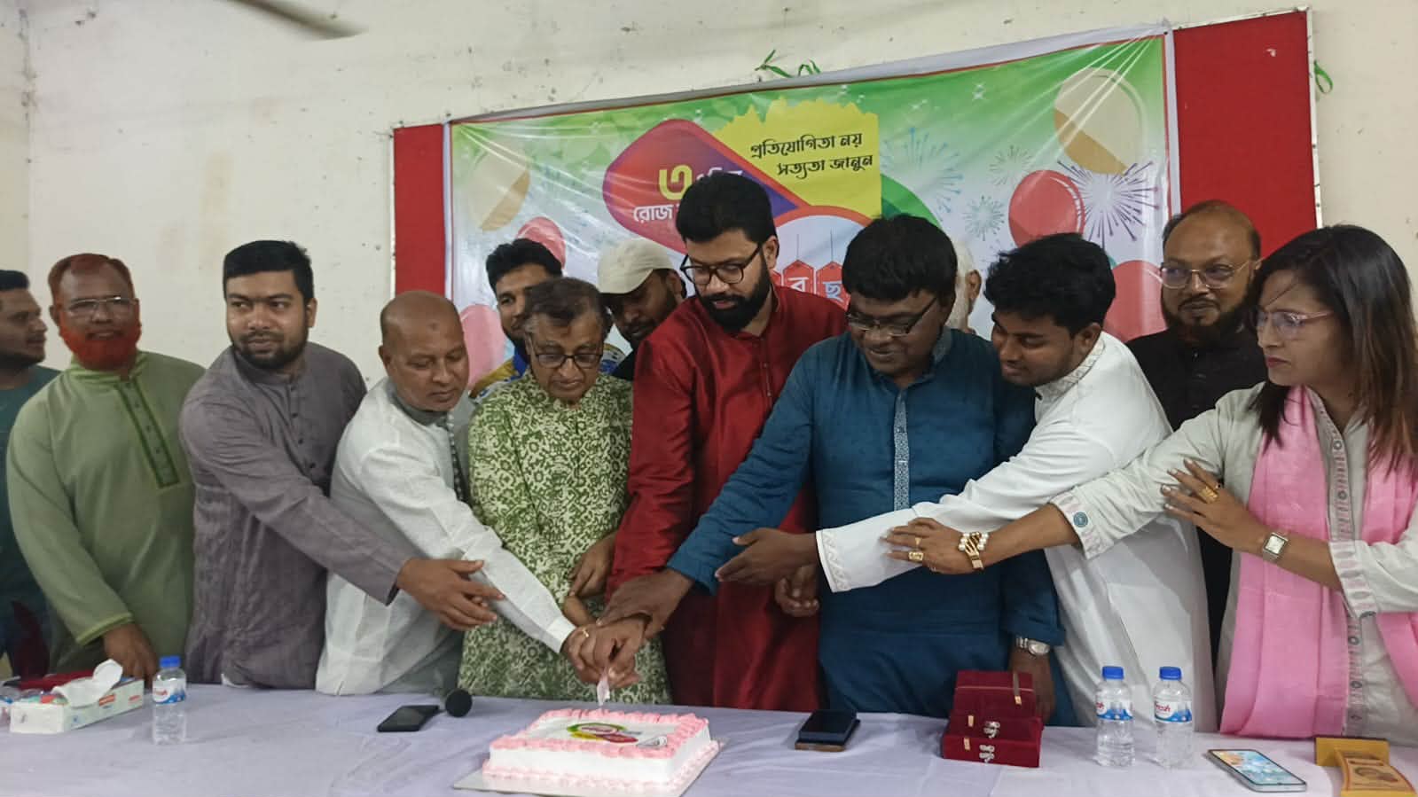 রংপুরে ''আলোকিত পত্রিকার' প্রতিষ্ঠা বার্ষিকী পালন