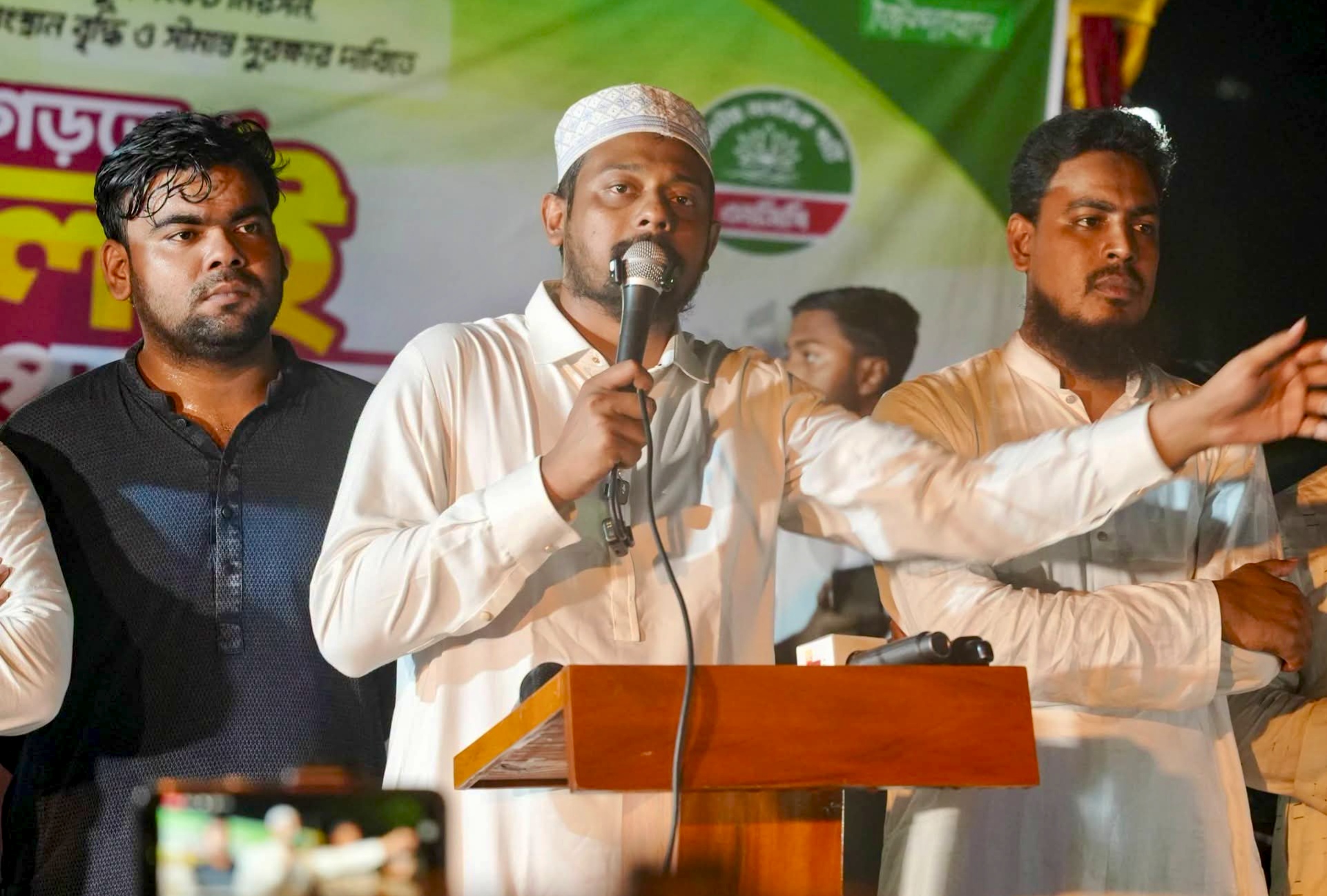 ‘ফ্যাসিবাদী হামলা চলছে, একই পথে চললে আগামীতে আপনাদের সঙ্গে শক্ত লড়াই হবে’—নাসিরুদ্দিন পাটোয়ারী