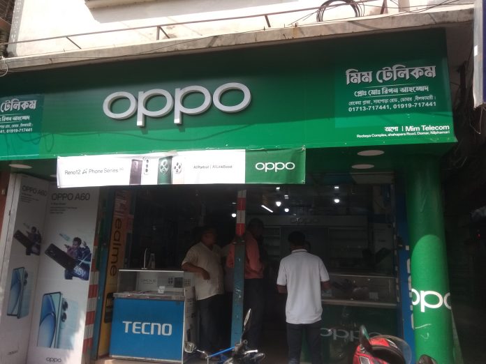 ডোমারে মিম টেলিকমে দুঃসাহসিক চুরি