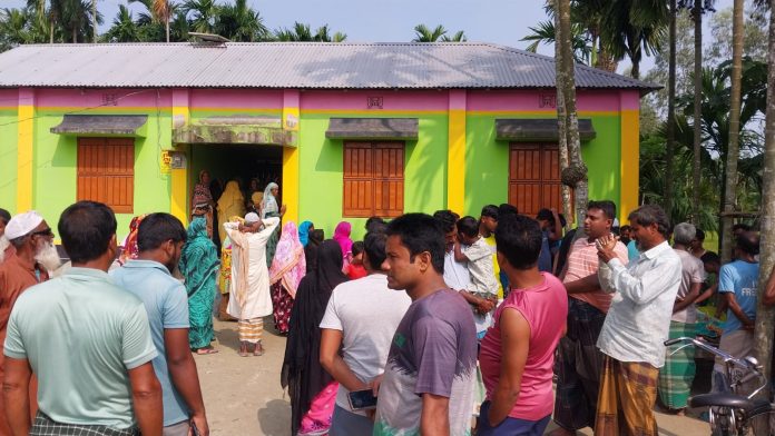 চলন্ত ভটভটির চাকা খুলে গিয়ে গরু ব্যবসায়ীর মৃত্যু, আহত ৫