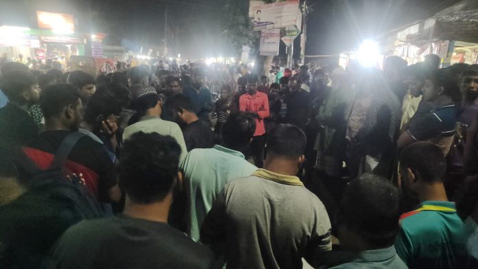 নীলফামারীতে এক দিনে সড়কে প্রাণ গেল ৪ জনের