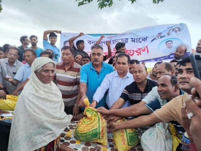 ডিমলায় বানভাসী পরিবারের মাঝে বিএনপি’র ত্রান বিতরন অব্যাহত