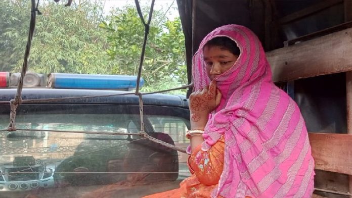 ঘুমন্ত স্বামীর গলায় ওড়না পেঁচিয়ে হত্যা