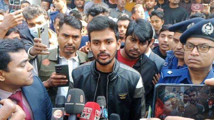 বৈষম্যবিরোধী ছাত্র আন্দোলনের রাজনৈতিক সিদ্ধান্ত কী সেটা বলতে পারবো না: আসিফ মাহমুদ