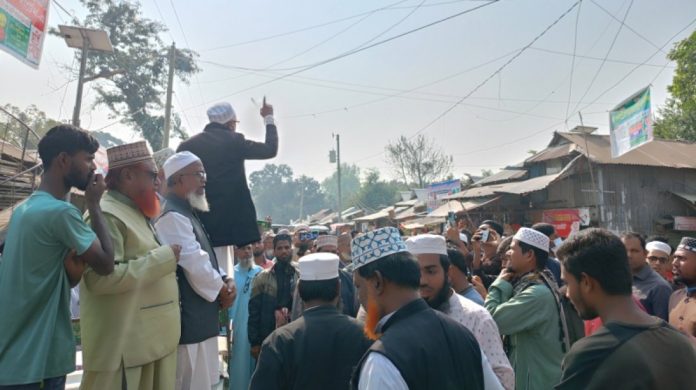 ফেসবুক পোস্টের মন্তব্যকে ঘিরে জামায়াতকর্মীকে মারধর
