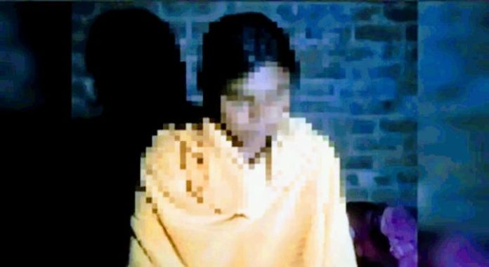 বিরামপুরে বিয়ের দাবিতে প্রেমিকার অনশন, প্রেমিক লাপাত্তা