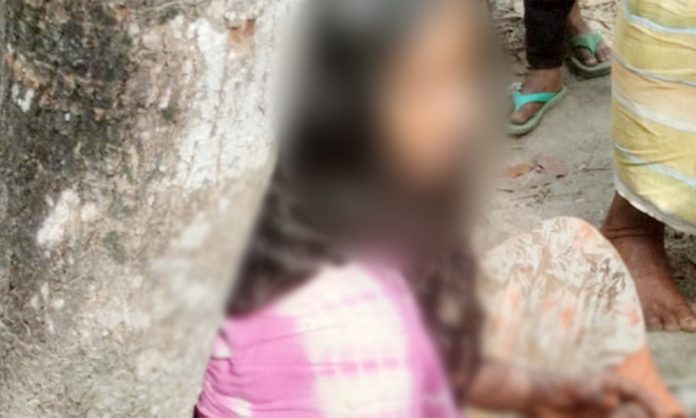 বাবার নামে চুরির মিথ্যা অপবাদ, প্রতিবাদ করায় গাছে বেঁধে কিশোরীকে নির্যাতন
