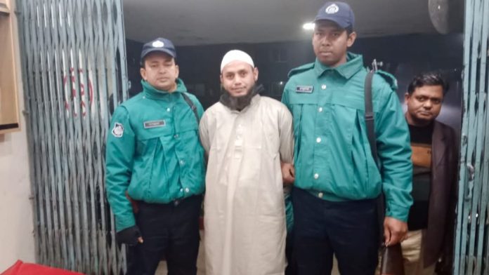 রংপুরে আত্মগোপনে থাকা যুবলীগ নেতা গ্রেপ্তার