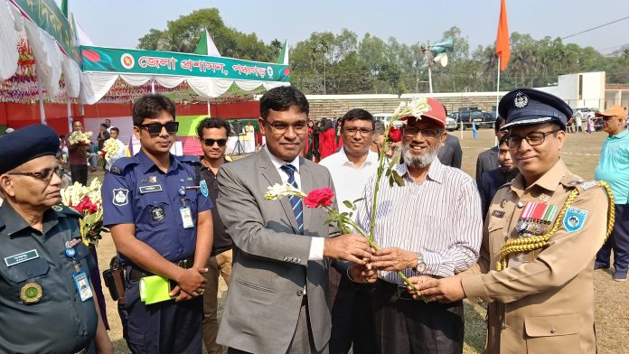 পঞ্চগড়ে যথাযথ মর্যাদায় স্বাধীনতা ও জাতীয় দিবস পালন