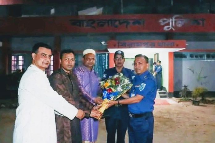 বিরামপুর থানায় পুলিশ সুপারের মতবিনিময় ও পরিদর্শন
