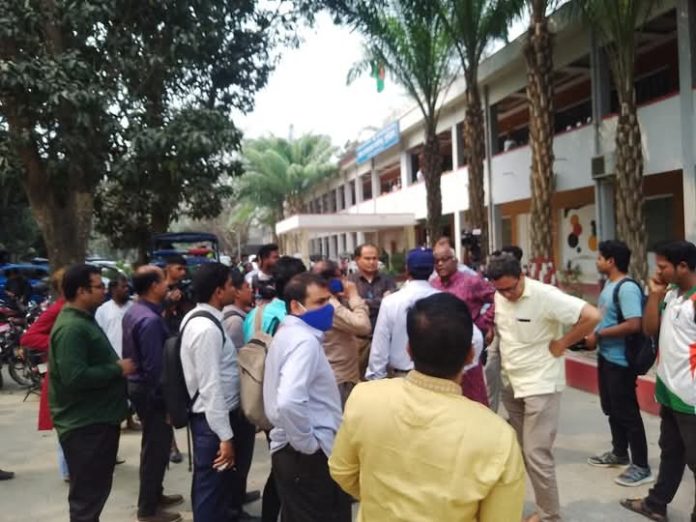 ত্রাণ উপদেষ্টার সংবাদ সম্মেলন বর্জন করলেন কুড়িগ্রামের সাংবাদিকরা