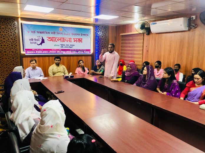 হাকিমপুরে আন্তর্জাতিক নারী দিবস শীর্ষক আলোচনা সভা