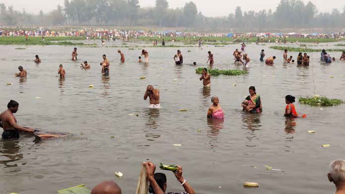 পঞ্চগড়ে তিনদিন ব্যাপী ঐতিহ্যবাহী বারুণী মহাস্নান উৎসব ও বারুণী মেলা