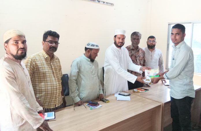বীরগঞ্জে জামায়াতে ঘোষিত এমপি প্রার্থীর ঈদ শুভেচ্ছা বিনিময়