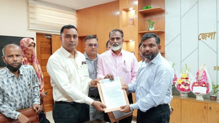 নবম গ্রেডের দাবীতে গাইবান্ধায় জেলা প্রশাসক বরাবর স্মারক লিপি