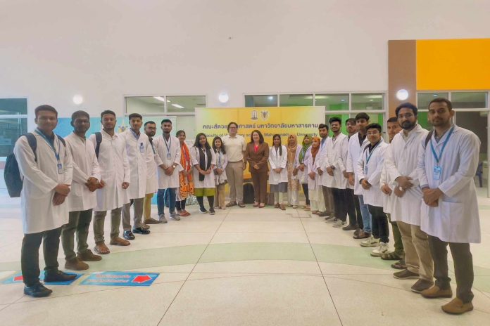 থাইল্যান্ডে আন্তর্জাতিক ইন্টার্নশিপে হাবিপ্রবির ডিভিএম শিক্ষার্থীরা