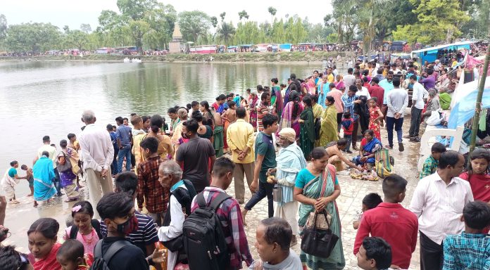 তিনশত বছরের ঐতিহ্যবাহী সিন্দুরমতি তীর্থধাম মেলায় লাখো তীর্থযাত্রীদের সমাগম