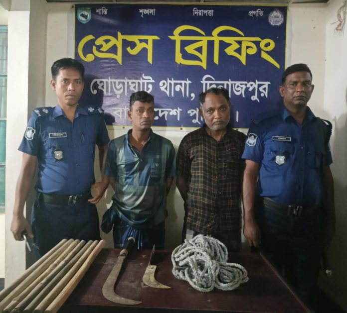 ঘোড়াঘাটে পুলিশের গাড়িতে ডাকাতির চেষ্টা আটক-২
