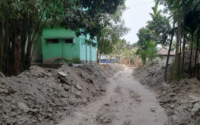 কুড়িগ্রাম সীমান্তে সড়ক নির্মাণে বিএসএফ'র বাঁধা