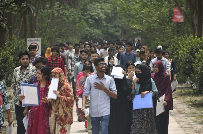 বেরোবিতে গুচ্ছভুক্ত বিশ্ববিদ্যালয়সমূহের ‘সি’ ইউনিটের ভর্তি পরীক্ষা অনুষ্ঠিত