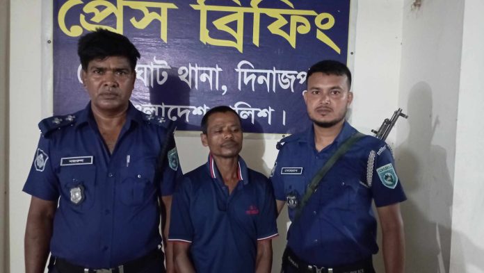 ঘোড়াঘাটে ১০০ পিস ইয়াবা সহ গ্রেফতার-১