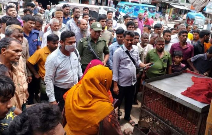 পোল্ট্রি দোকানে ভ্রাম্যমাণ আদালতের অভিযান, ২০ হাজার টাকা জরিমানা