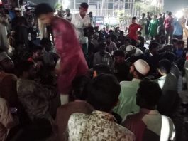 কুড়িগ্রামে আওয়ামী লীগের নিষিদ্ধদের দাবিতে ছাত্রদের বিক্ষোভ সমাবেশ, সড়ক অবরোধ
