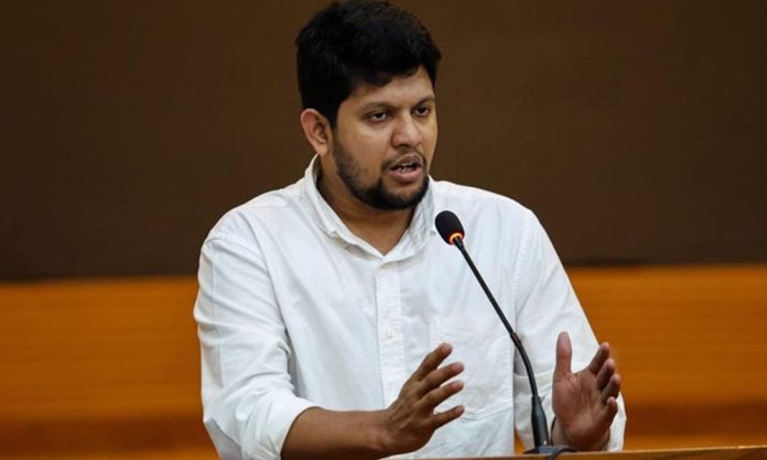 বাংলাদেশে রাজনীতি করতে হলে পাকিস্তানপন্থা বাদ দিতে হবে - মাহফুজ আলম
