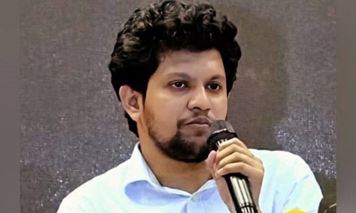 আওয়ামী লীগের কার্যক্রম নিষিদ্ধ হলো কিন্তু লড়াই এখনও বাকি - মাহফুজ আলম