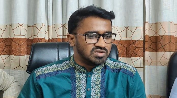 ড. ইউনূস ভালো খেলছেন কিন্তু ম্যাচ জেতানোর প্লেয়ার পাচ্ছেন না : রাশেদ খান