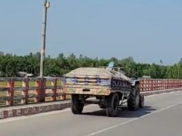 ফুলবাড়ীতে অবৈধ বালু উত্তোলন বন্ধে প্রশাসনের অভিযান, চার লাখ টাকা জরিমানা