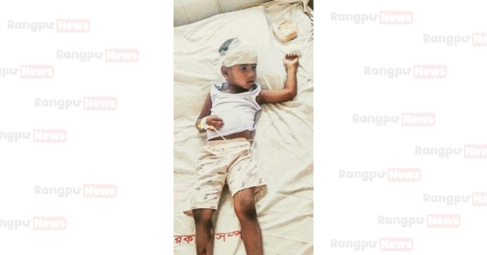 ট্রেনের ধাক্কায় বাবার মৃত্যু, অলৌকিকভাবে প্রাণে বেঁচে গেল তিন বছরের শিশু