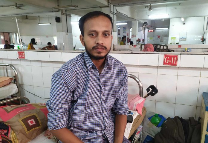 অর্থের অভাবে বন্ধ সাংবাদিক মাসুদের চিকিৎসা, চান সরকারি ও বিত্তবানদের সহযোগিতা