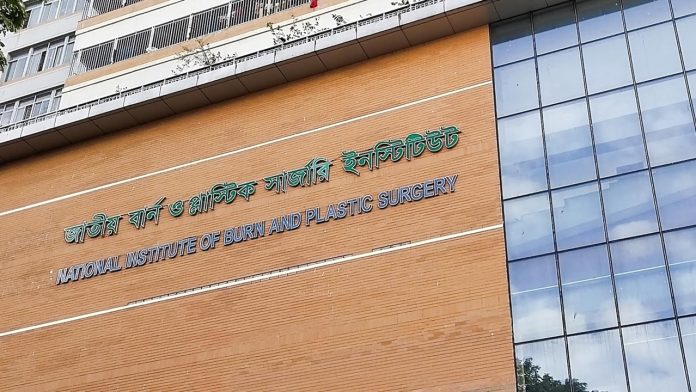 গ্যাস লিকেজ থেকে বিস্ফোরণ, শিশুসহ একই পরিবারে দগ্ধ ৫