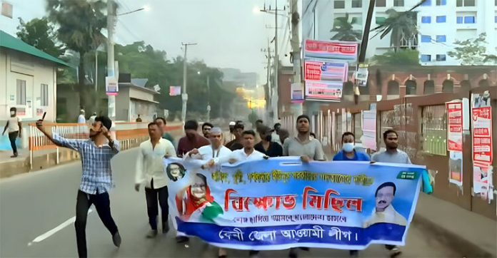 ফেনীতে আ’লীগের ঝটিকা মিছিল, আটক ৩