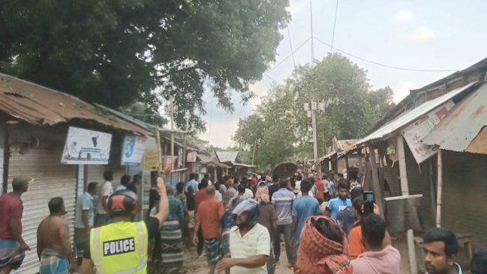 মাছ বিক্রির টাকা নিয়ে ২ গ্রামবাসীর সংঘর্ষ, আহত ২৫