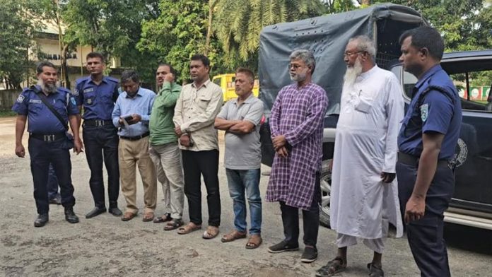 গাইবান্ধায় আইনশৃঙ্খলা সভা শেষে ৬ ইউপি চেয়ারম্যানকে আটক