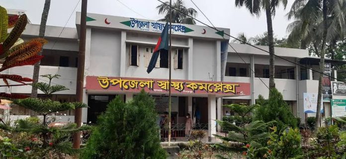 খানসামা উপজেলা স্বাস্থ্য কমপ্লেক্সের আরএমও’র বিরুদ্ধে ব্যাপক অনিয়মের অভিযোগ