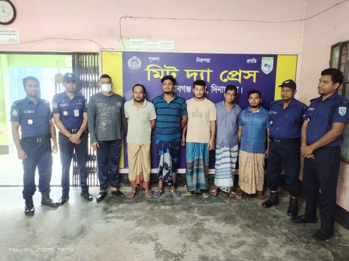 দিনাজপুর জেলার চার উপজেলায় আওয়ামী লীগের ১৩ নেতাকর্মী গ্রেফতার