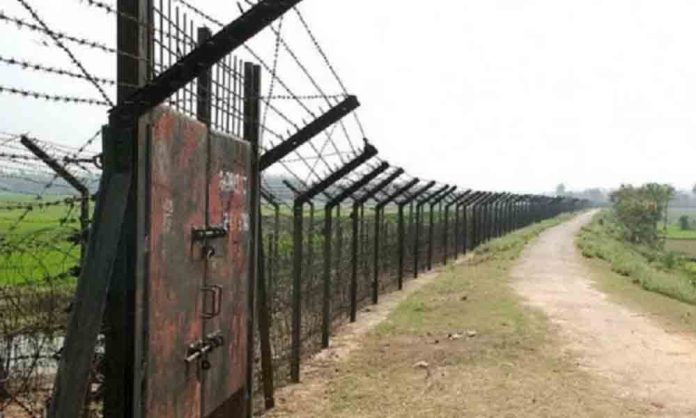 বিরামপুর সীমান্ত দিয়ে আবারও ১৫ জনকে পুশ ইন করলো বিএসএফ