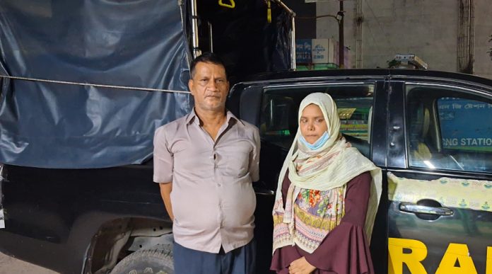 চট্টগ্রাম মাদকসহ র‍্যাবের হাতে স্বামী-স্ত্রী গ্রেফতার