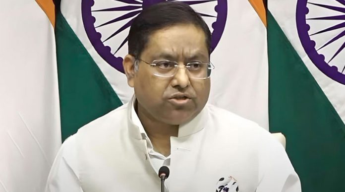 বাংলাদেশের সঙ্গে সব বিষয়ে কাজ করতে প্রস্তুত ভারত : রণধীর জয়সওয়াল