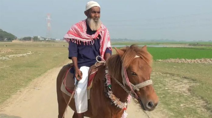 বিনা পারিশ্রমিকে ৩ হাজারের বেশি কবর খোঁড়া মনু মিয়া আর নেই