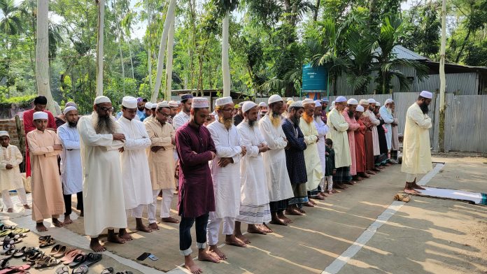 সৌদি আরবের সঙ্গে মিল রেখে ফুলবাড়ীতে ঈদুল আজহা উদ্‌যাপন
